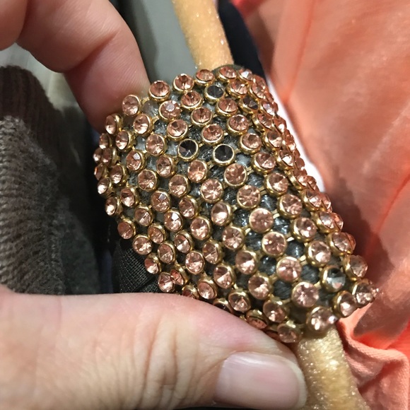 Long semi formal/formal dress - Picture 2 of 2